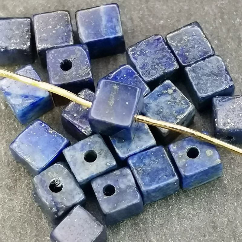 80 Perles cube en Lapis Lazuli 4x4 mm - La Pierre FR