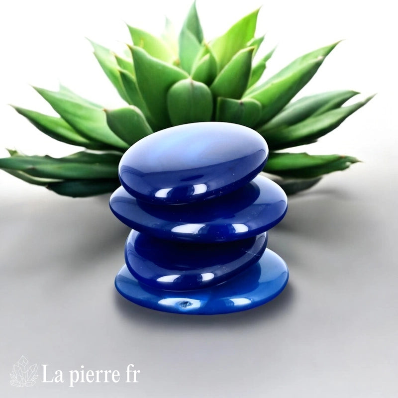 Agate Bleue en galet plat - Pierre de Stabilité