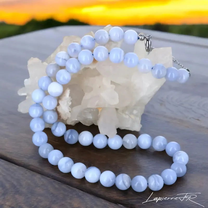 Collier en agate dentelle bleue - La Pierre FR