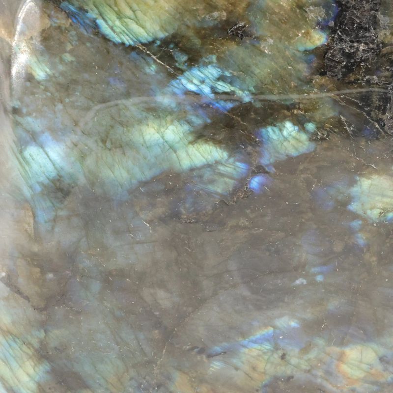 Labradorite 1,474Kg de Madagascar - La Pierre FR