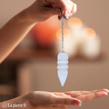 Pendule égyptienne en cristal de roche 100 % naturel avec chaînette argentée de 16,5 cm, idéal pour la radiesthésie, la méditation et comme pendule divinatoire.