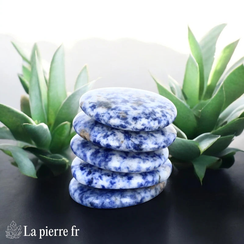 Sodalite en galet plat - Pierre de Relaxation et d'Équilibre Émotionnel