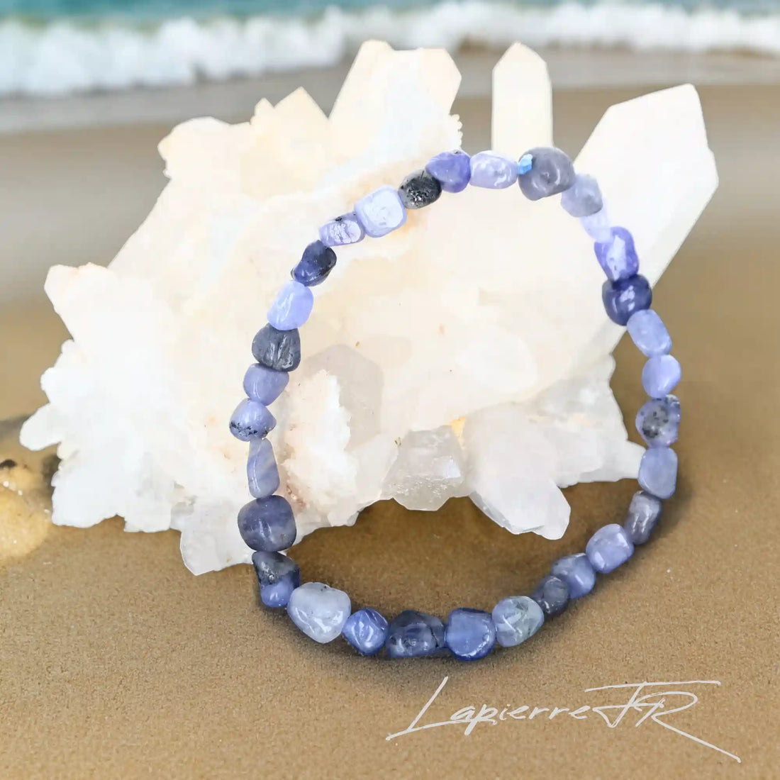 Bracelet pierre bleue tanzanite, ajustable et monté sur fil élastique, parfait pour favoriser l&