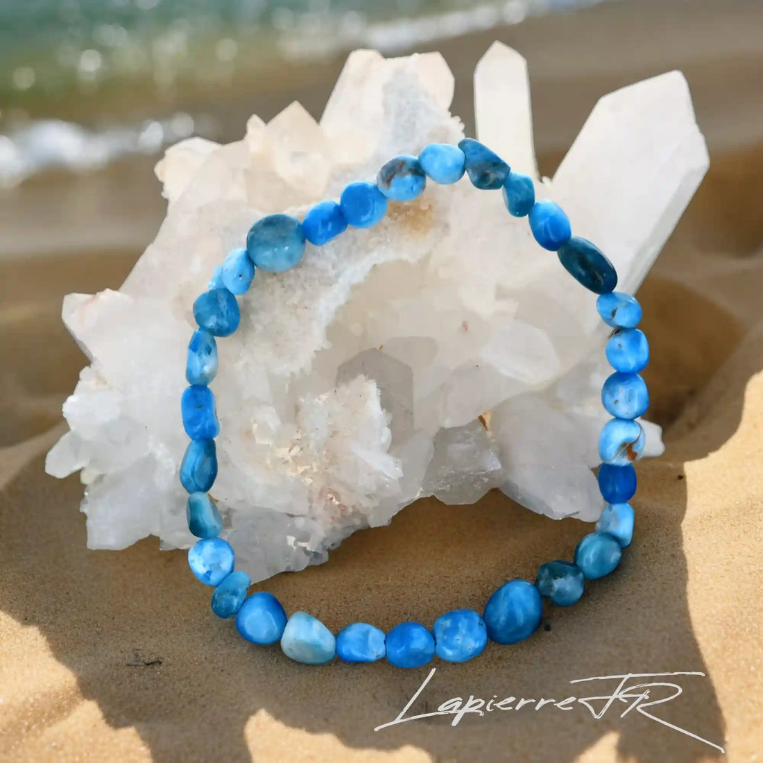 Bracelet en pierre fine apatite bleue - vertus et bienfaits