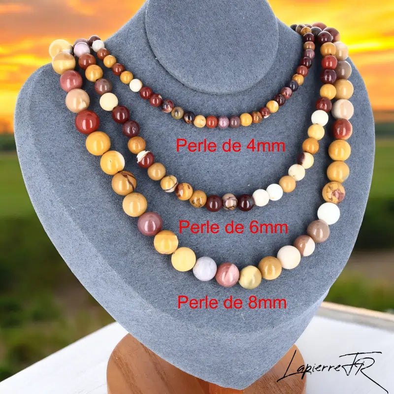 Collier en pierre naturelle mokaïte, calme et style.