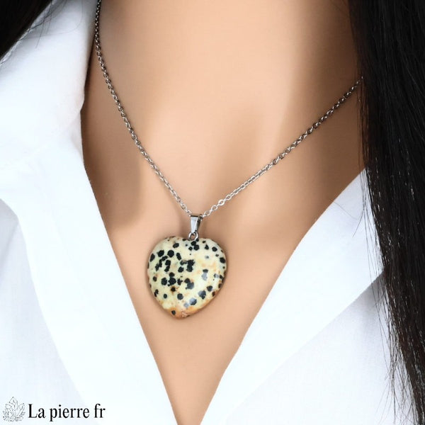 Pendentif cœur en Jaspe Dalmatien, pierre naturelle pour la lithothérapie.