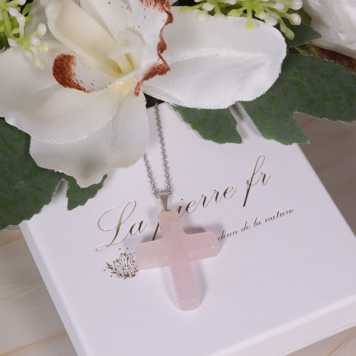 Pendentif Croix en Quartz Rose