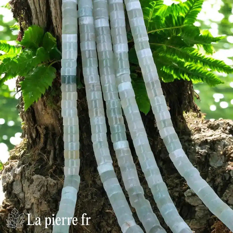 Aventurine verte : Perles en pierre naturelle ronde et plate 4mm "Heishi" – Fil de 36cm, idéal pour la création de bijoux