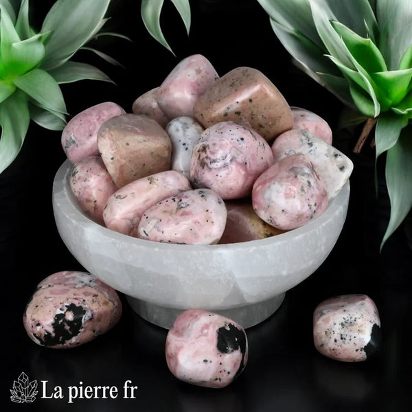 Pierres roulées en Rhodonite (rose) naturelle du Pérou. Pierre idéale pour lithothérapie, pardon et équilibre émotionnel.