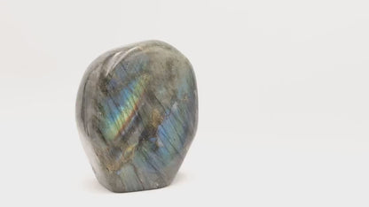 Labradorite 925g de Madagascar | Bloc de pierre naturelle à poser de forme libre toute polie | Minéraux | Lithothérapie