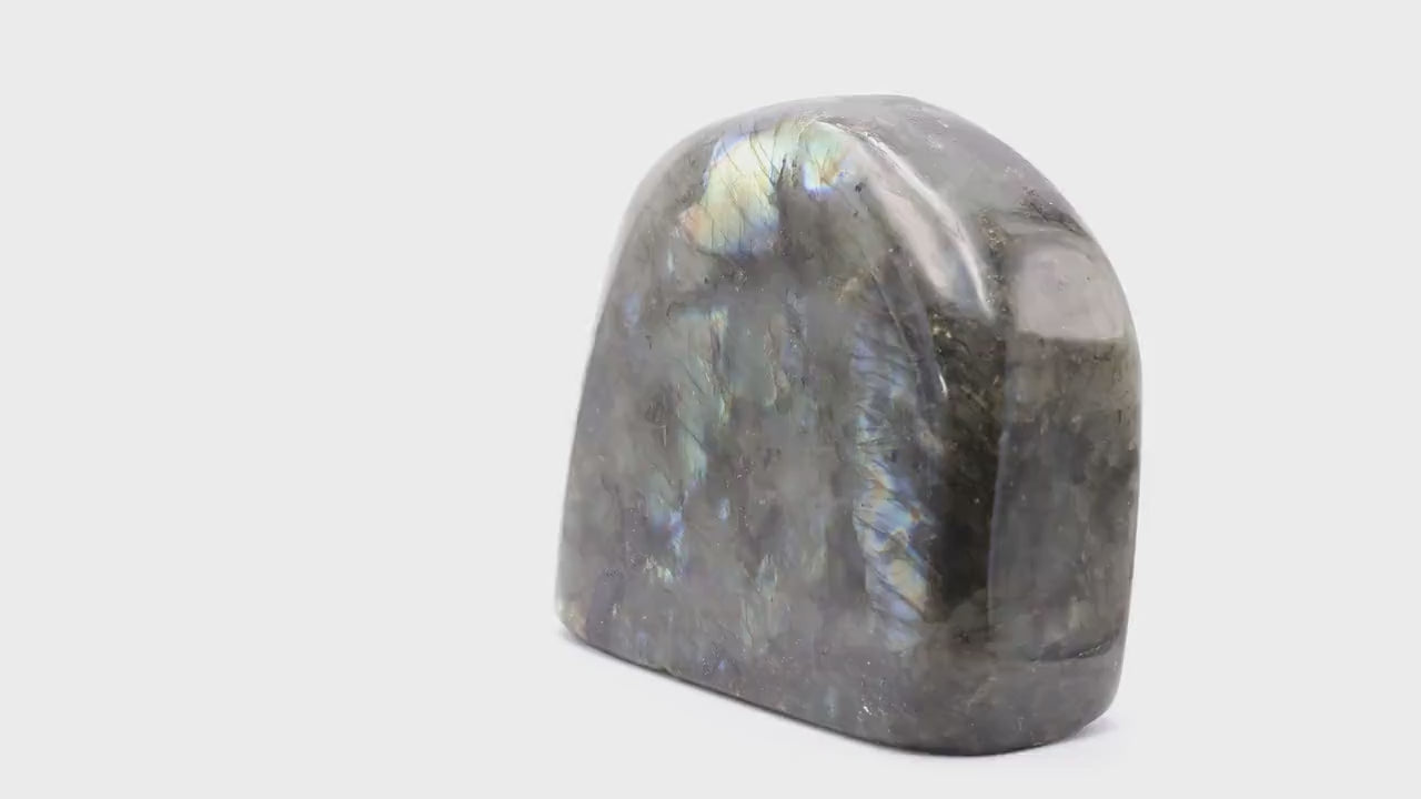 Labradorite 1,533Kg de Madagascar | Bloc de pierre naturelle à poser de forme libre toute polie | Minéraux | Lithothérapie