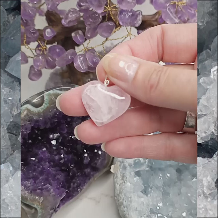 Pendentif Cœur en Quartz Rose - Bijou en Pierre Naturelle pour l'Amour